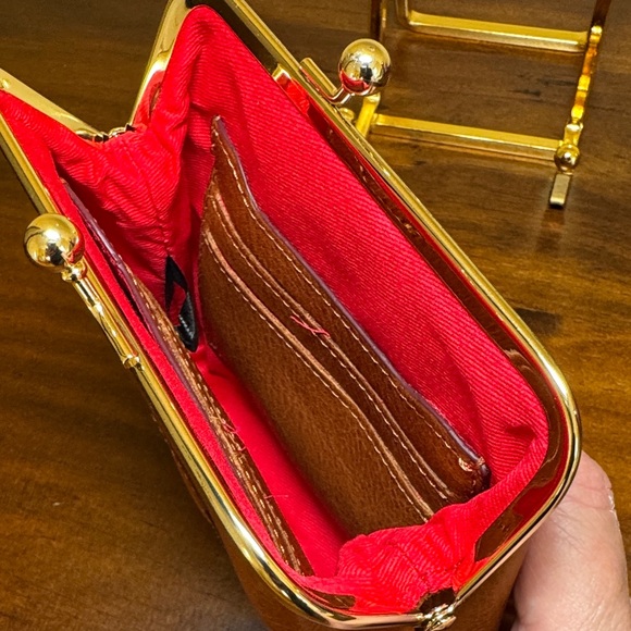 Dooney & Bourke EUC Florentine Kiss lock Wallet/Purse - Picture 3 of 9